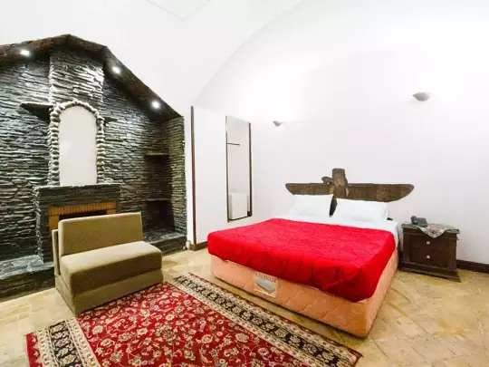 رزرو هتل سنتی رز یزد